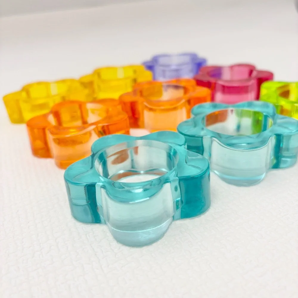Vintage Napkin Rings Acrylic Apple and Flower Lot 17pc Clear Multicolor